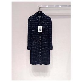 Abrigo largo Chanel de tweed negro con botones de strass Multicolor