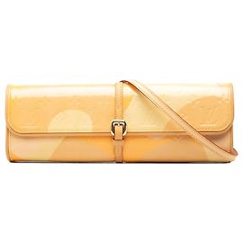 Bolso bandolera Louis Vuitton Monogram Vernis Fleurs Pochette Amarillo Amarillo