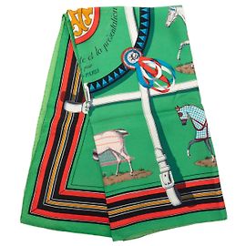 Hermès Green Couvertures Et Tenues De Jour Seidentuch 90 Grün