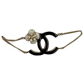 Bracelet Chanel CC Camelia à double rang en métal doré Doré