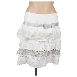 Autre Marque Max&Co minifalda blanca con volantes y bordados Blanco