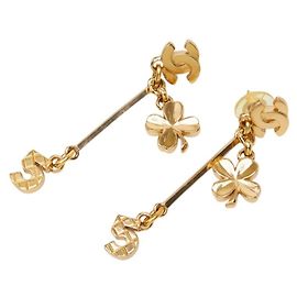 Boucles d'oreilles puces Chanel Coco Mark No. 5 motif trèfle Doré
