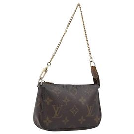 LOUIS VUITTON Monogram Mini Pochette Accessoires Pouch N41667 LV Auth bs37115 Monogram