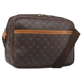 LOUIS VUITTON Monogram Reporter GM Shoulder Bag M45252 LV Auth 198993 Monograma