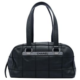 Borsa a tracolla Chanel Chocolate Bar Caviar Nera Nero