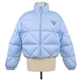 Prada Light Blue Steppjacke aus Re-Nylon, cropped Hellblau