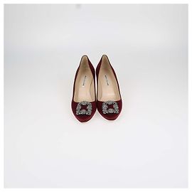 Escarpins Hangisi en satin bordeaux Manolo Blahnik Bordeaux