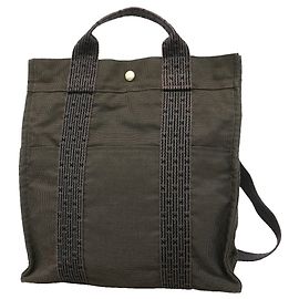 Hermès Sac à dos Hermes en nylon gris Marron