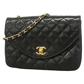 Borsa a tracolla con catena Chanel Matelassé Nero