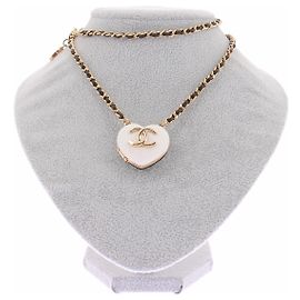 Collier cœur Chanel en cuir noir Noir