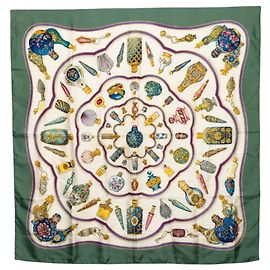 Hermès Hermes Carre 90 Schal Mehrfarben Grün