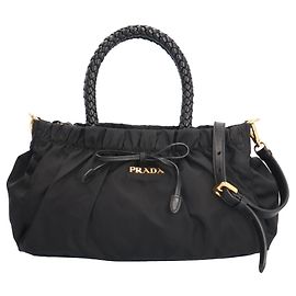 Sac à épaule Prada en nylon Noir