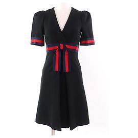 Gucci Jersey-Kleid mit V-Ausschnitt Schwarz