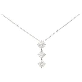 Autre Marque Pt900 Pt850 Three Stone Diamond Necklace Silvery