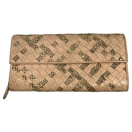 Carteira Longa Bottega Veneta Intrecciato em Python Rosa