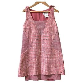 Vestido de tweed Chanel Coco Mark Rosa