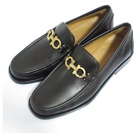 Salvatore Ferragamo Gancini Loafer Black