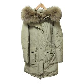 Autre Marque Woolrich Raccoon Fur Down Coat Beige