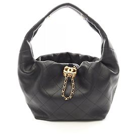 Bolsa Hobo Chanel Matelassé Preto