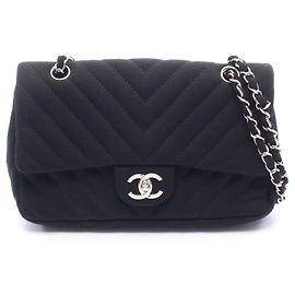 Bolsa de Ombro Chanel Chevron V-Stitch Preto