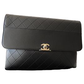 Chanel Pochette XL Cuir Matelassé Noir Noir