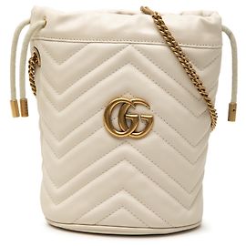 Borsa a secchiello Gucci Small GG Marmont Matelassé in pelle di vitello bianca Bianco