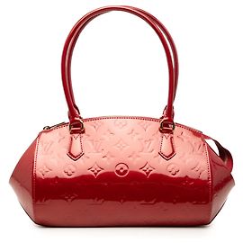 Sac à épaule Louis Vuitton Monogram Vernis Sherwood PM rouge Rouge
