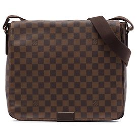 Bolsa Tiracolo Louis Vuitton District MM Damier Ebene Castanha Marrom