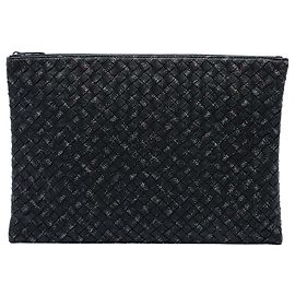 Clutch Micro Dot em Nappa Intrecciato Bottega Veneta preta Preto