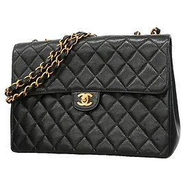 Bolso de hombro Chanel de piel de becerro granulada negra Negro