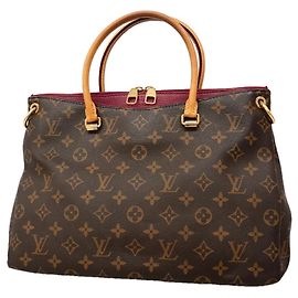 Bolsa Louis Vuitton Monogram Pallas Outro