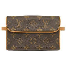 Louis Vuitton Brown Monogram Pochette Florentine Marrom