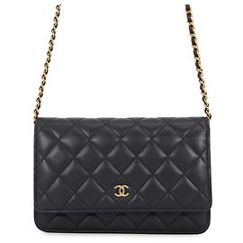 Chanel Classic Matelassé Chain Wallet Schwarz