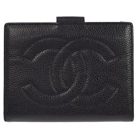 Chanel Timeless CC French Caviar Compact Black