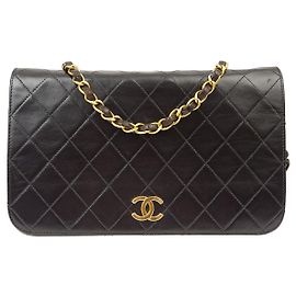 Chanel Vintage Classic Single Flap Quilted Lambskin Small Noir