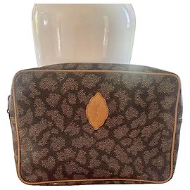 Yves Saint Laurent Giraffe Print Canvas Clutch Bag Brown Dark brown