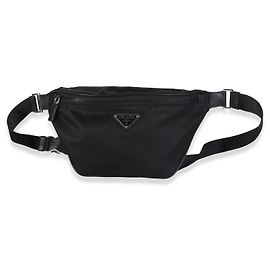 Bolso cinturón Prada en Re-Nylon negro con placa de logotipo Saffiano Negro
