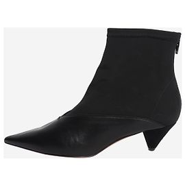 Céline Bottines pointues noires SS18 - taille EU 38 Noir