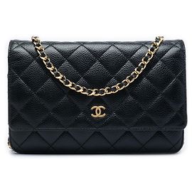 Chanel Black CC Quilted Caviar Wallet on Chain Preto