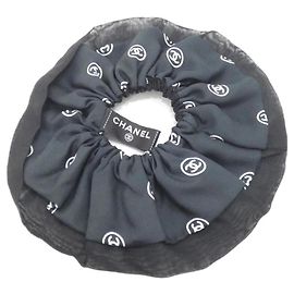 Scrunchie in seta Chanel AAB536 Nero Bianco