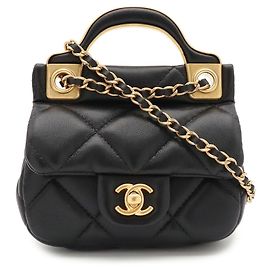 Borsa a tracolla Chanel Matelassé con catena Nero
