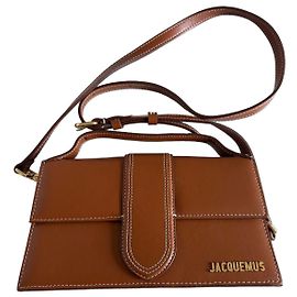 Jacquemus Sac à main Le Grand Bambino en cuir marron Marron