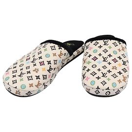 LOUIS VUITTON Monogram Craggy LV Palace Line Mules pumps White LV Auth 204940M Branco Monograma