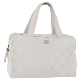 Sac à main CHANEL Wild Stitch en cuir blanc avec détails dorés CC Auth mr2972 Blanc Autre