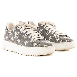 LOUIS VUITTON - Time Out Louis Vuitton Sneaker aus grauem und beigem monogrammiertem Denim (T37) Grau