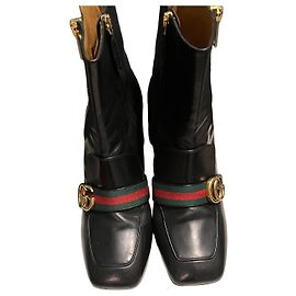 Bottines Gucci GG Marmont en cuir noir Noir