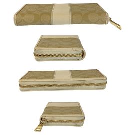 Carteira Longa COACH Signature em PVC e Couro Bege Cru
