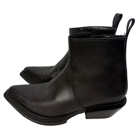 Balenciaga Botines Cowboy de cuero negro Negro