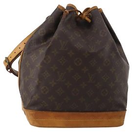 Borsa a tracolla LOUIS VUITTON Monogram Petit Noe M42226 LV Auth 196342 Monogramma