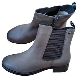 Autre Marque Salamander Botines de Piel Gris pardo